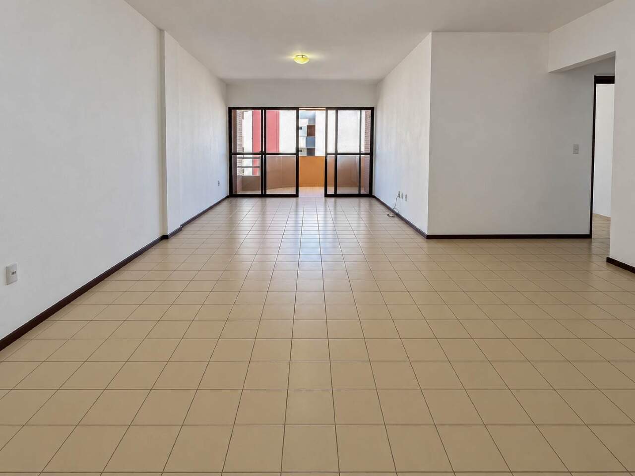 Apartamento à venda no Intermares: 