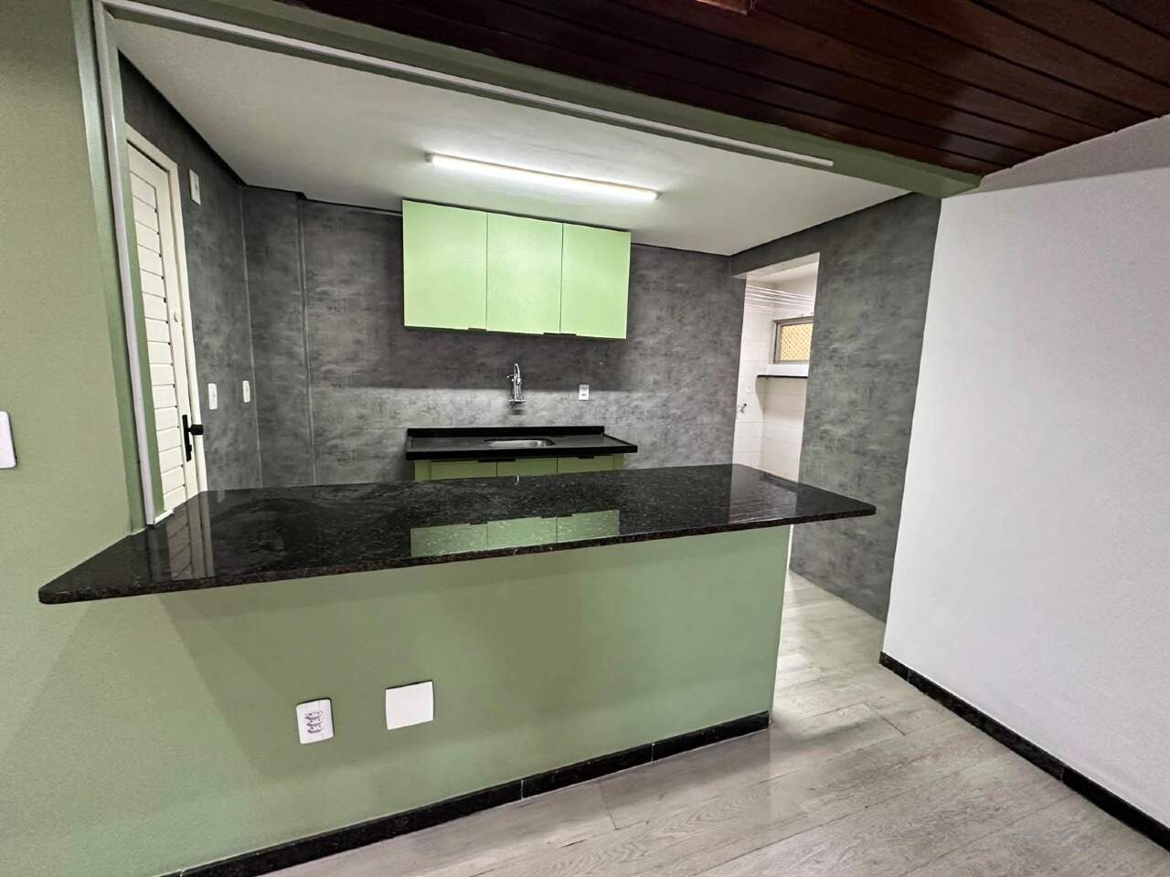 Apartamento para aluguel no Brisamar: 