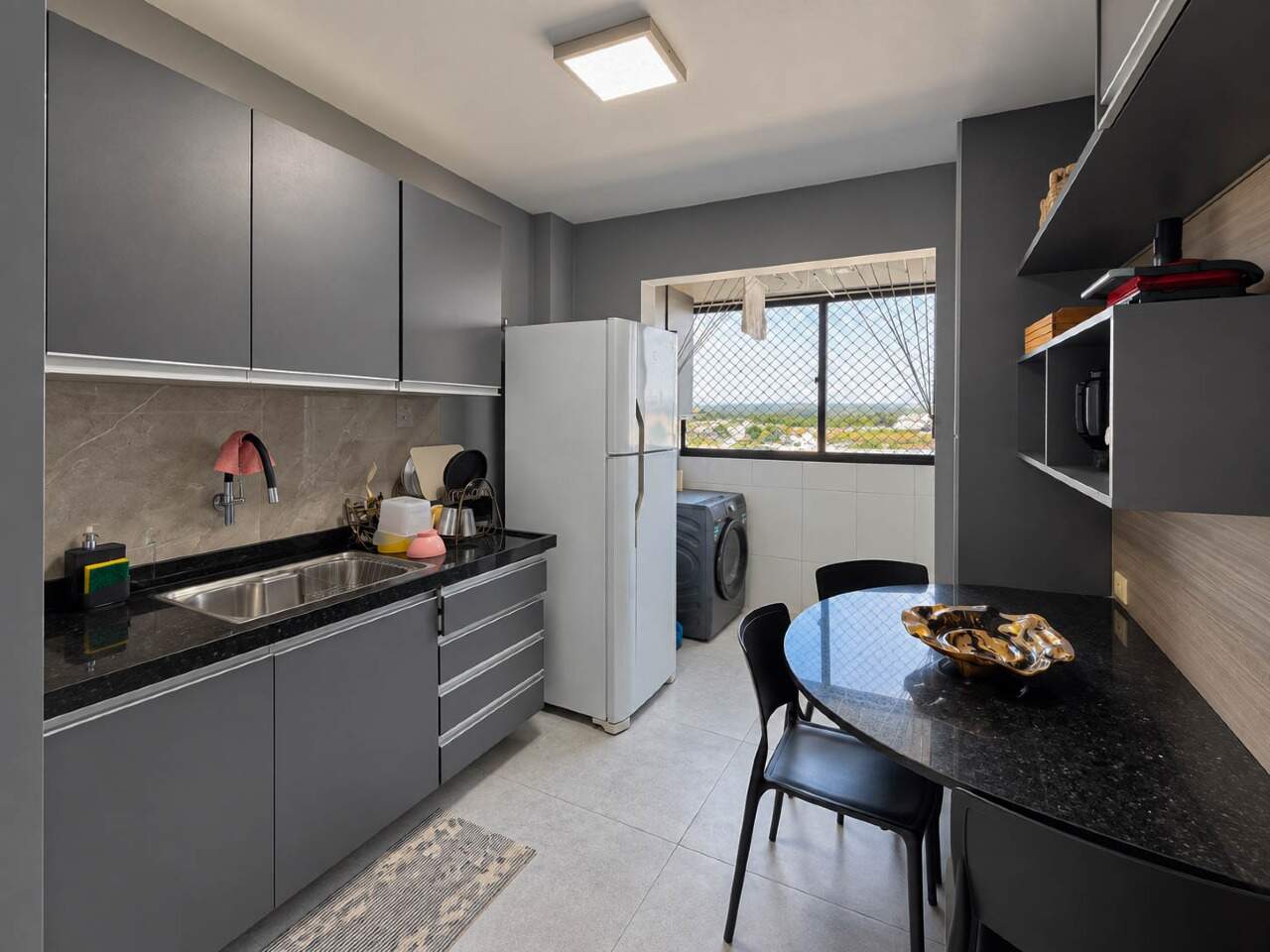 Apartamento à venda no Intermares: 