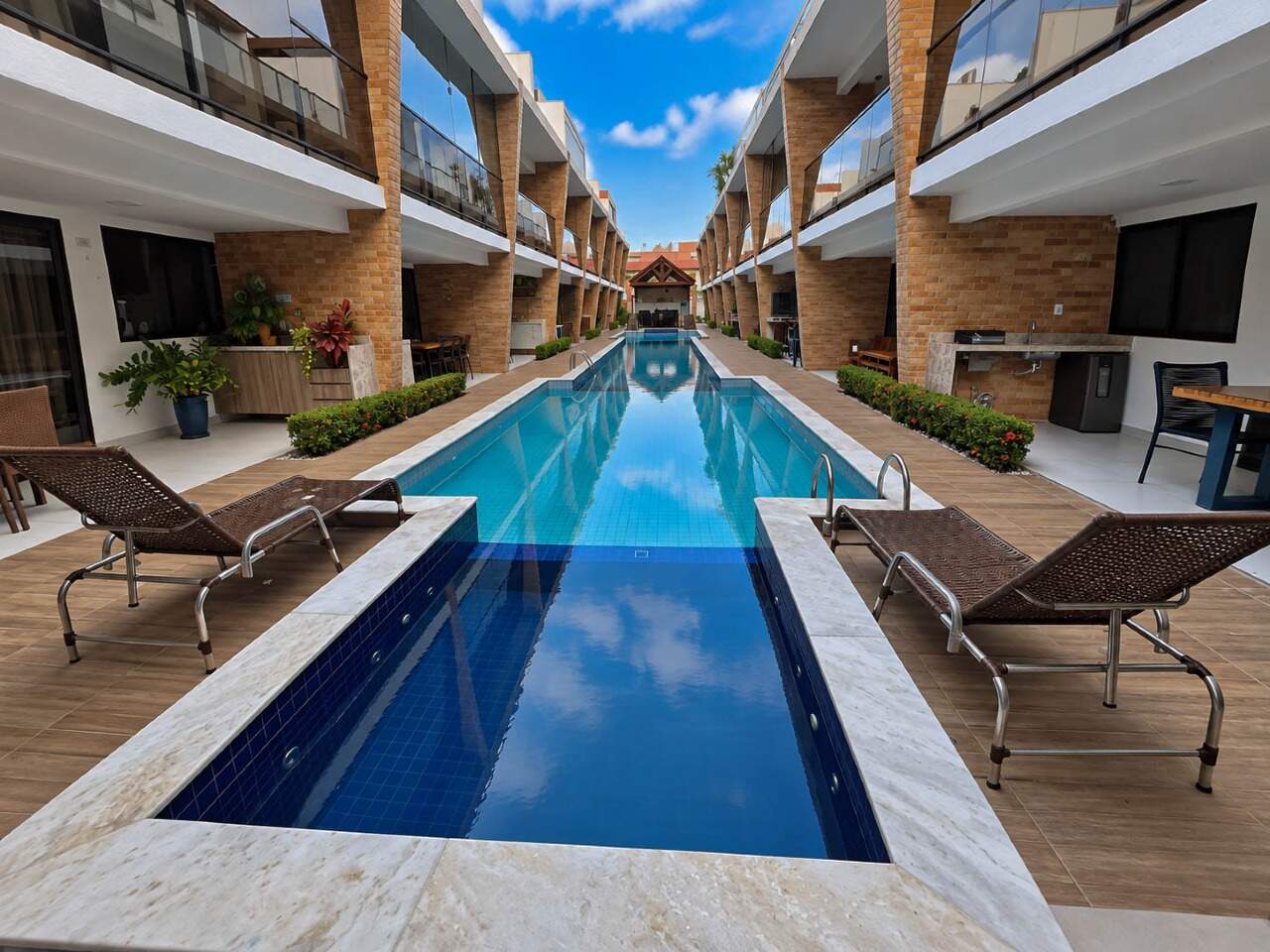 Casa em Condominio à venda no Poço: 