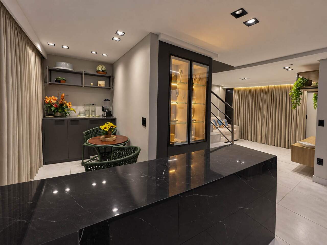 Casa em Condominio à venda no Poço: 