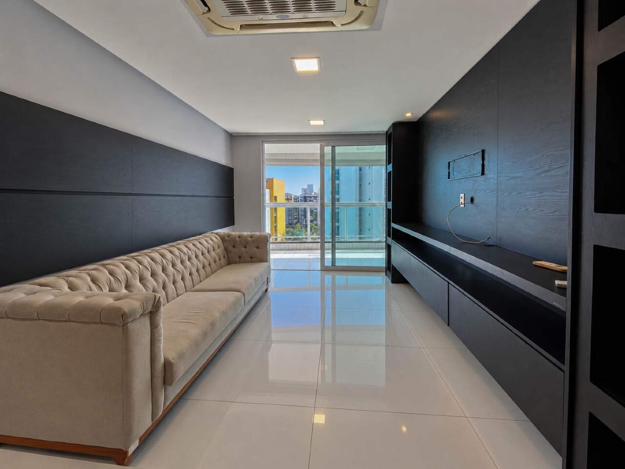 Apartamento Duplex à venda no Intermares: 