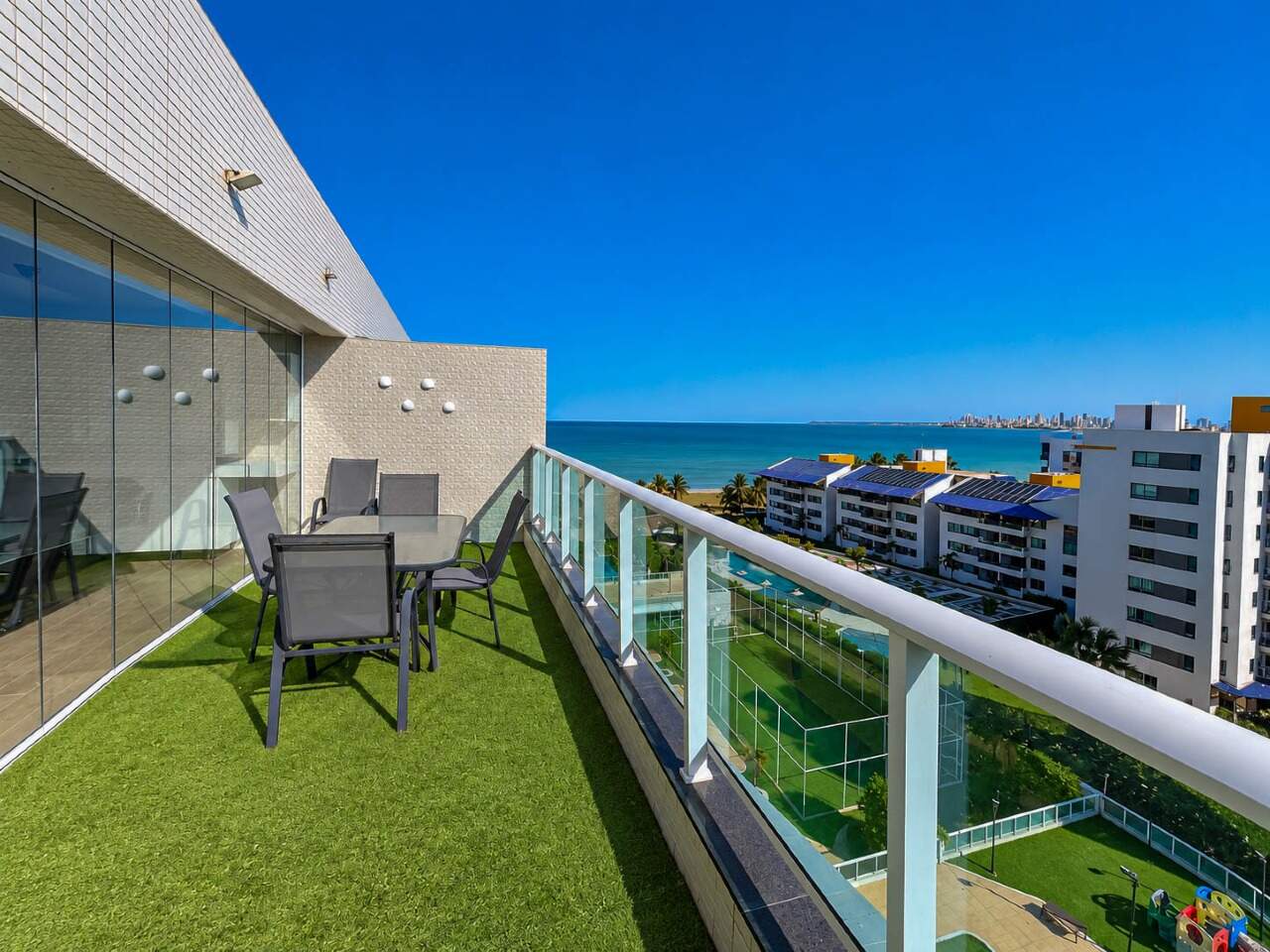 Apartamento Duplex à venda no Intermares: 
