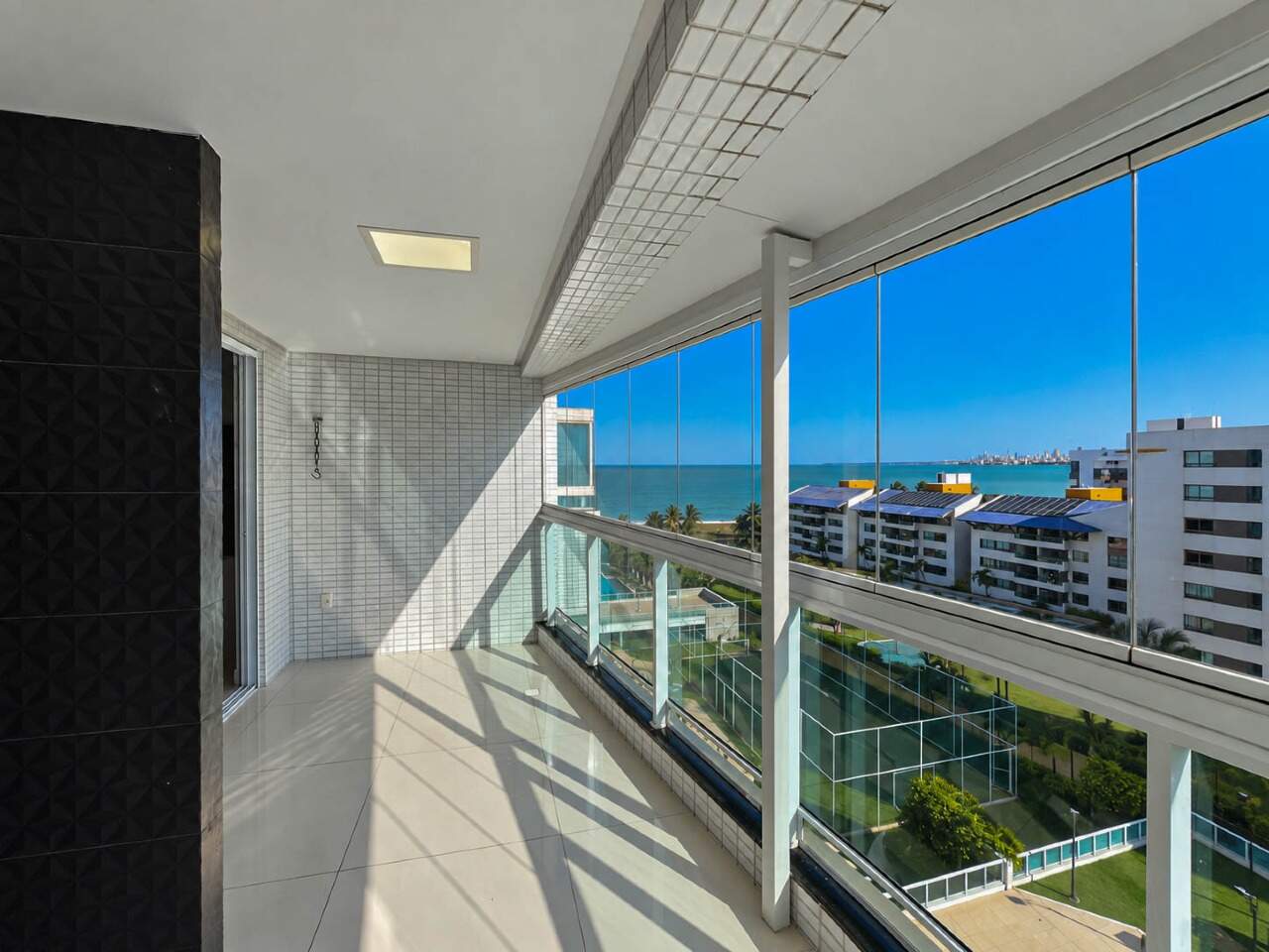 Apartamento Duplex à venda no Intermares: 