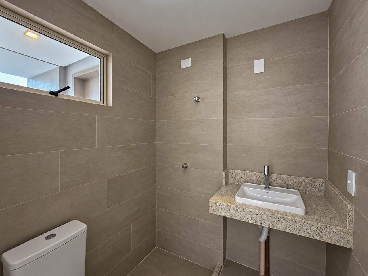 Apartamento à venda no Intermares: 