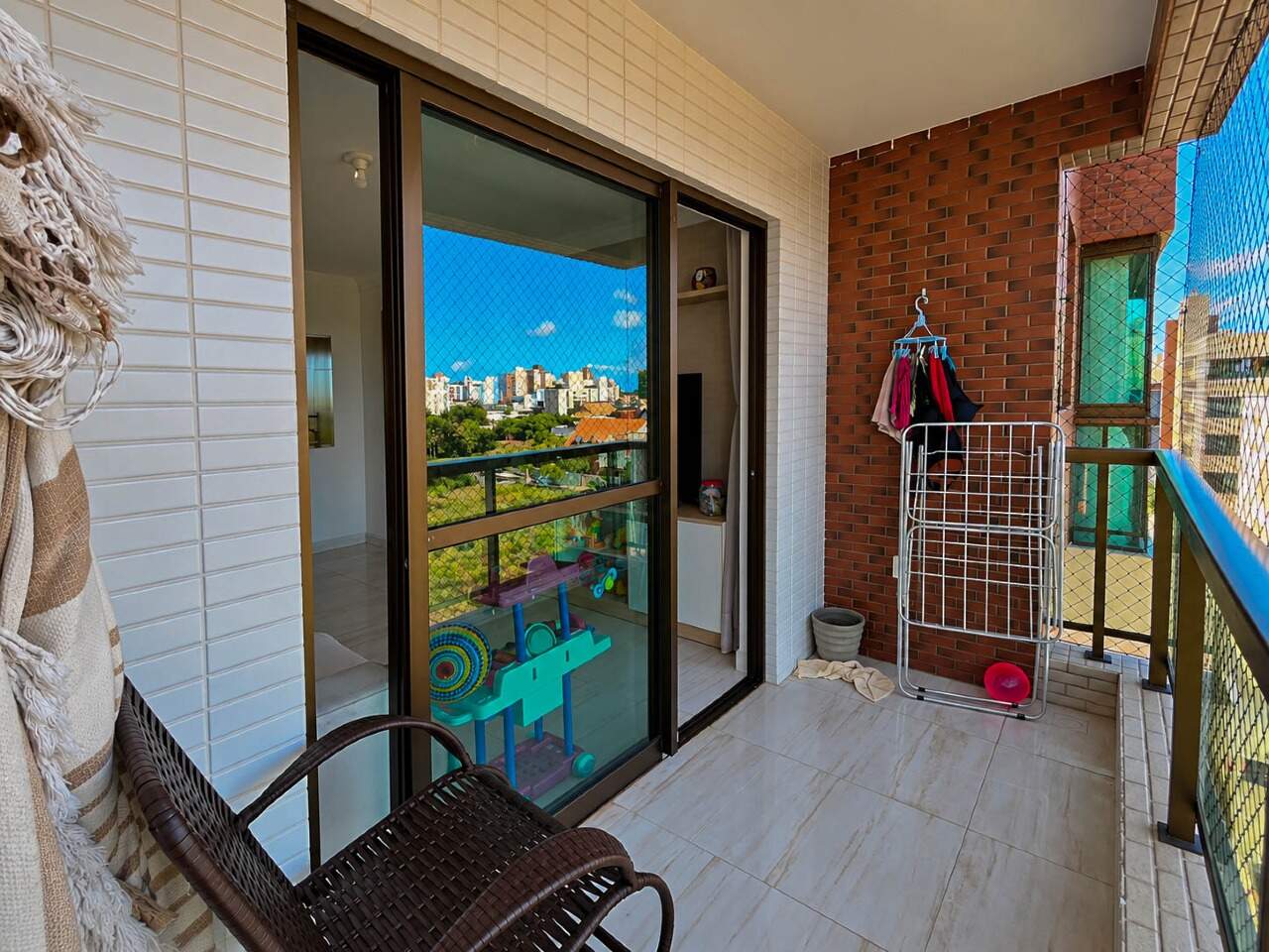 Apartamento à venda no Intermares: 