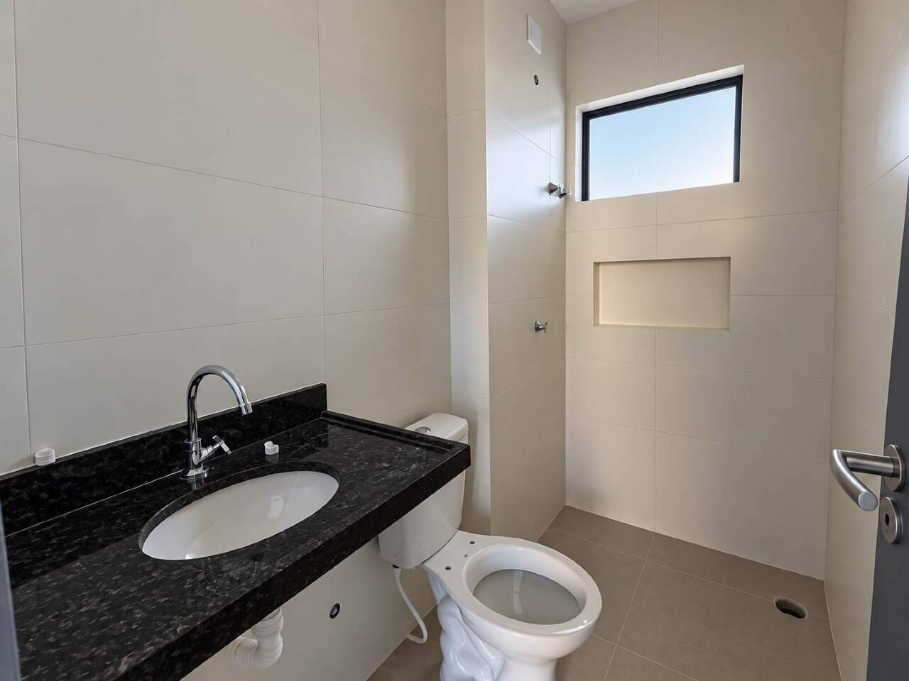 Flat à venda no Intermares: 