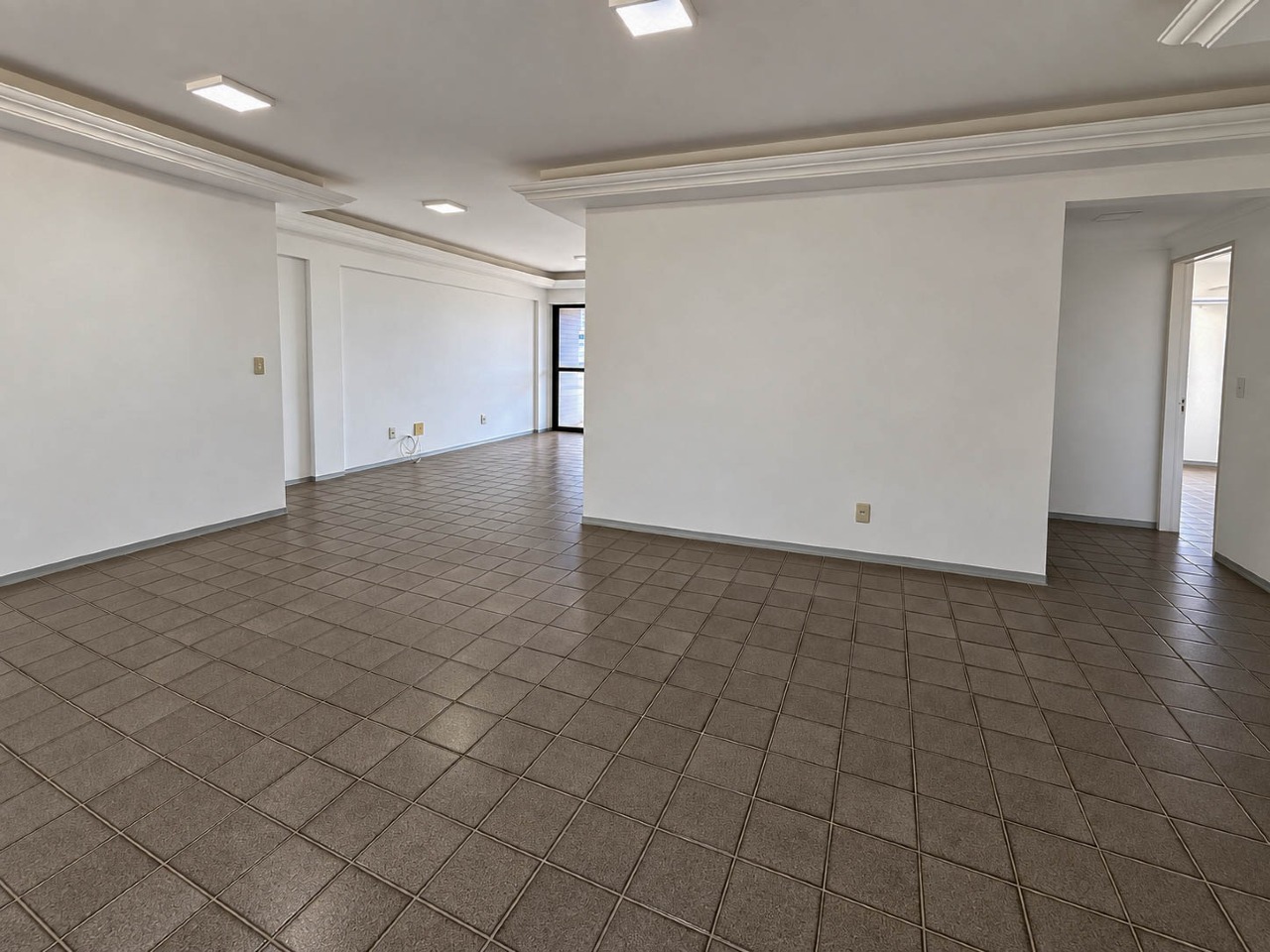 Apartamento à venda no Intermares: 