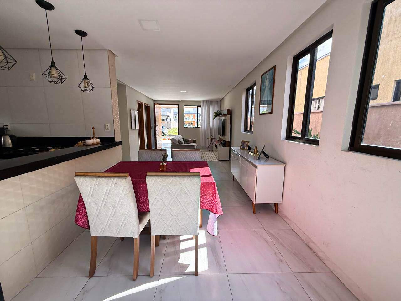 Casa em Condominio à venda no Muçumagro: 