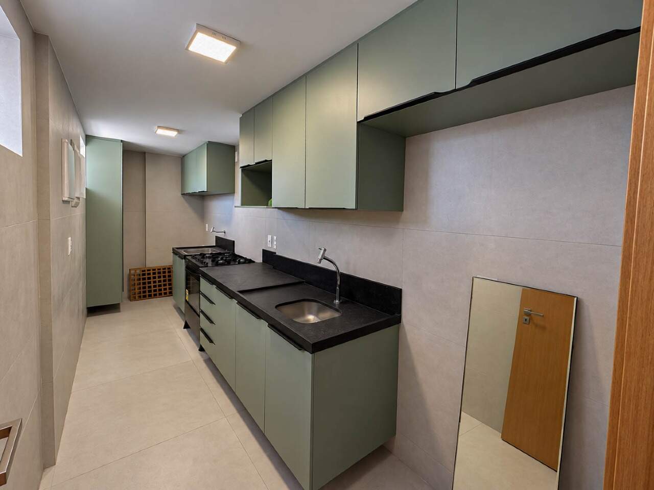 Apartamento para aluguel no Intermares: 