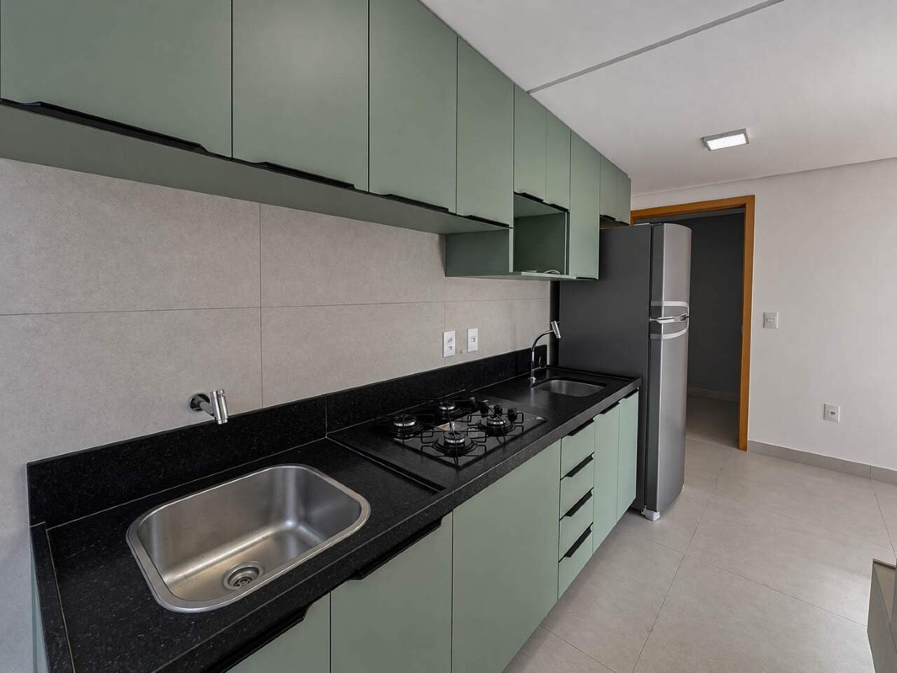Apartamento para aluguel no Intermares: 
