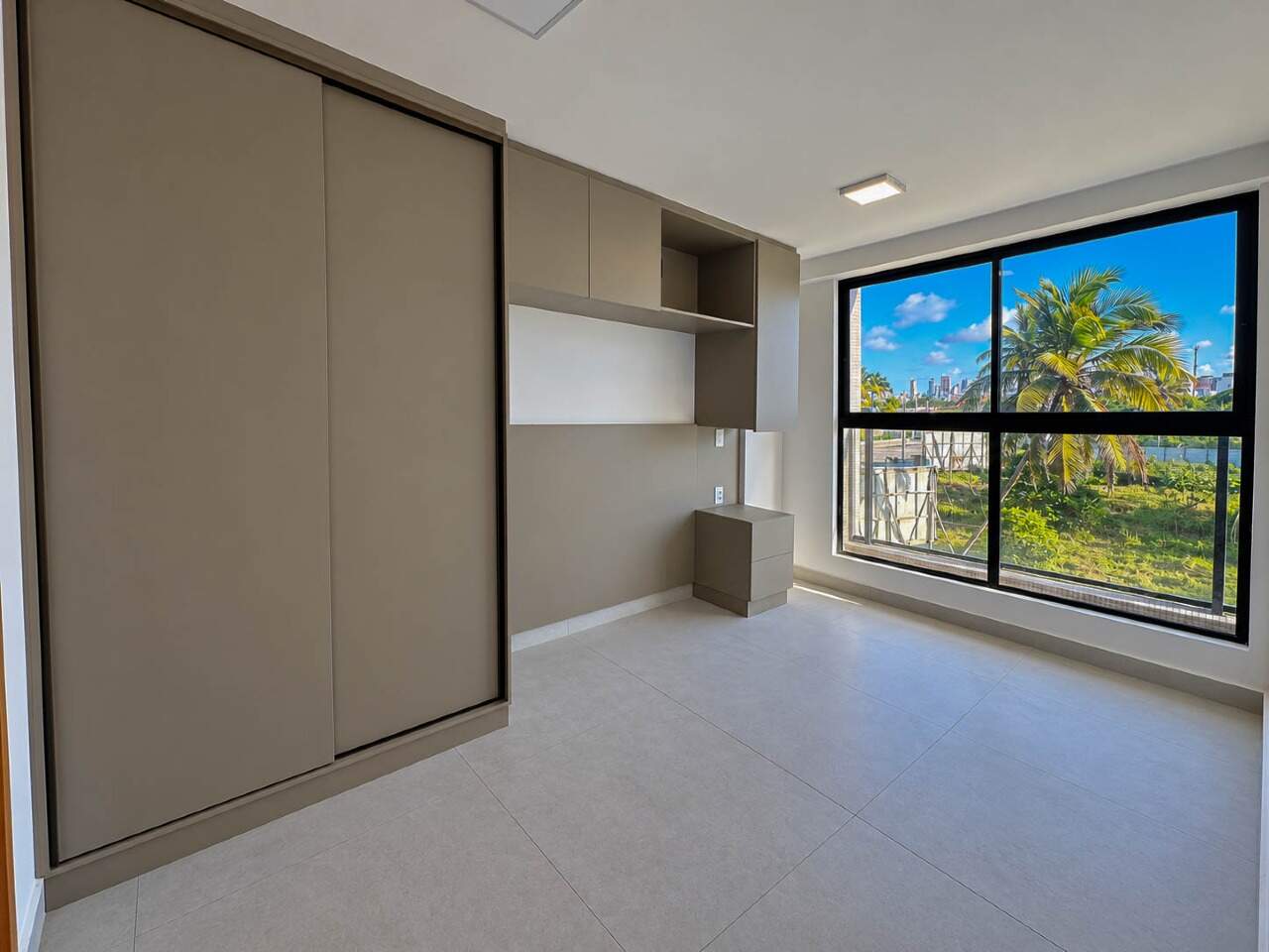 Apartamento para aluguel no Intermares: 