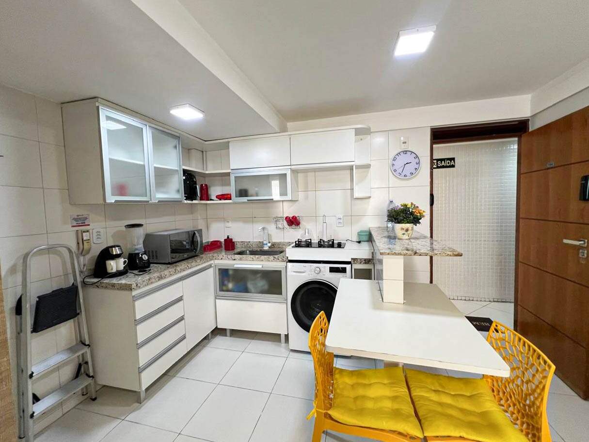 Apartamento à venda no Intermares: 