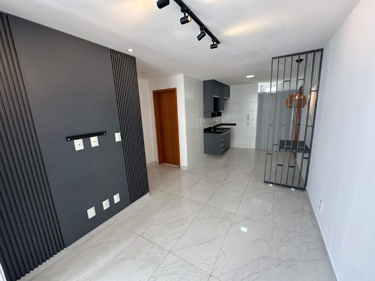 Apartamento para aluguel no Intermares: 