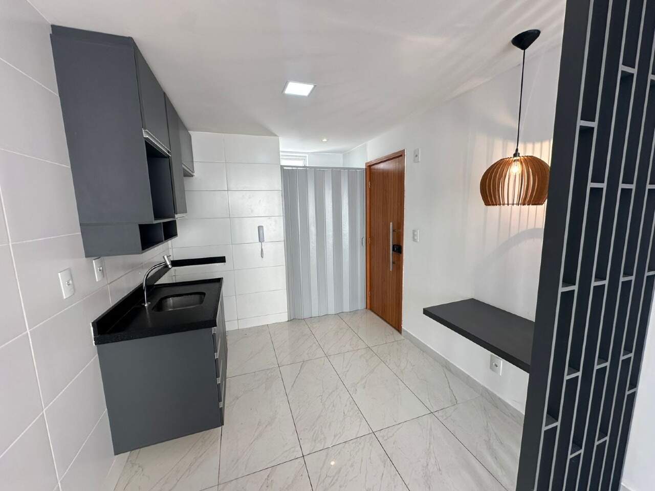 Apartamento para aluguel no Intermares: 