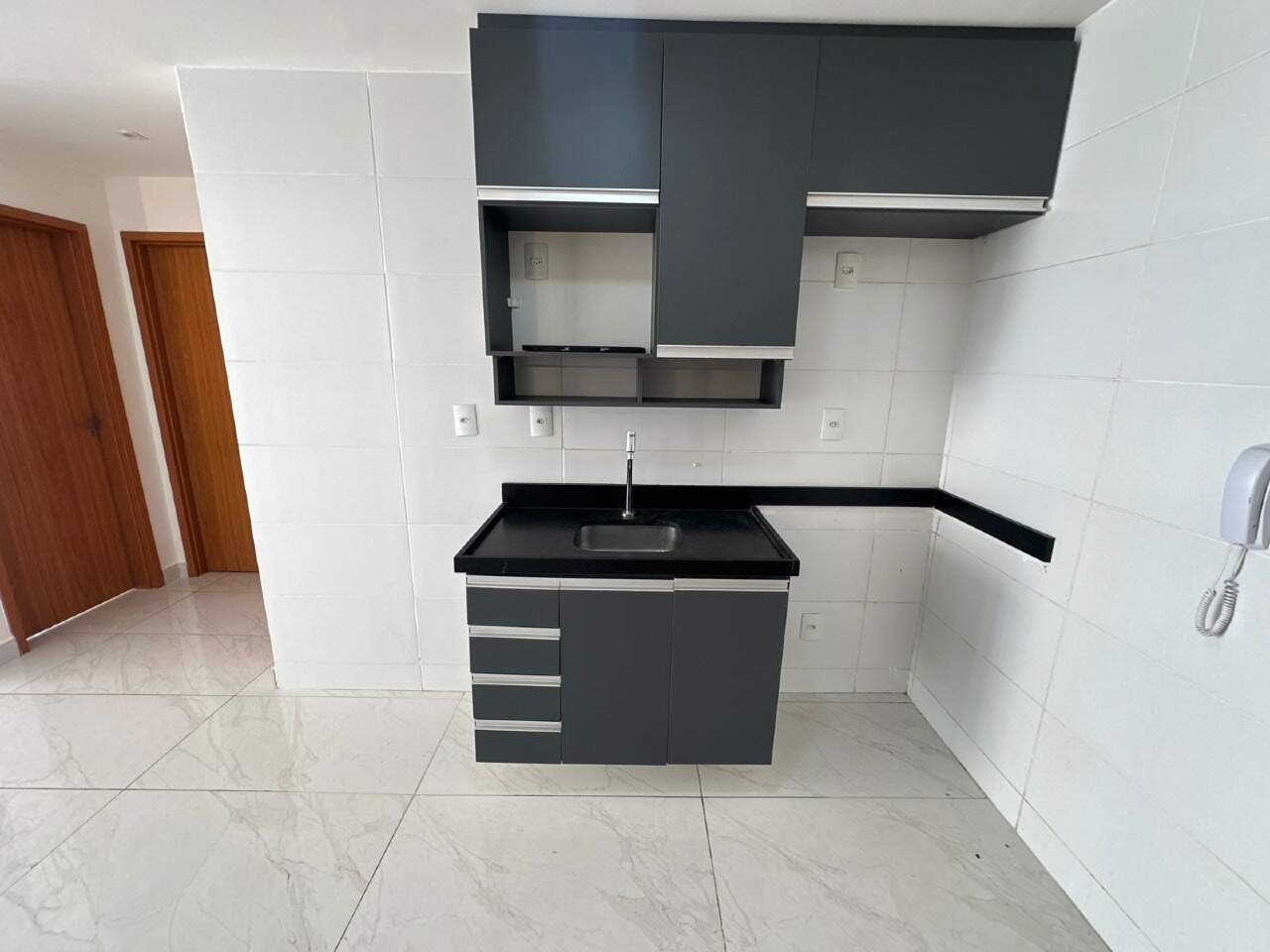 Apartamento para aluguel no Intermares: 