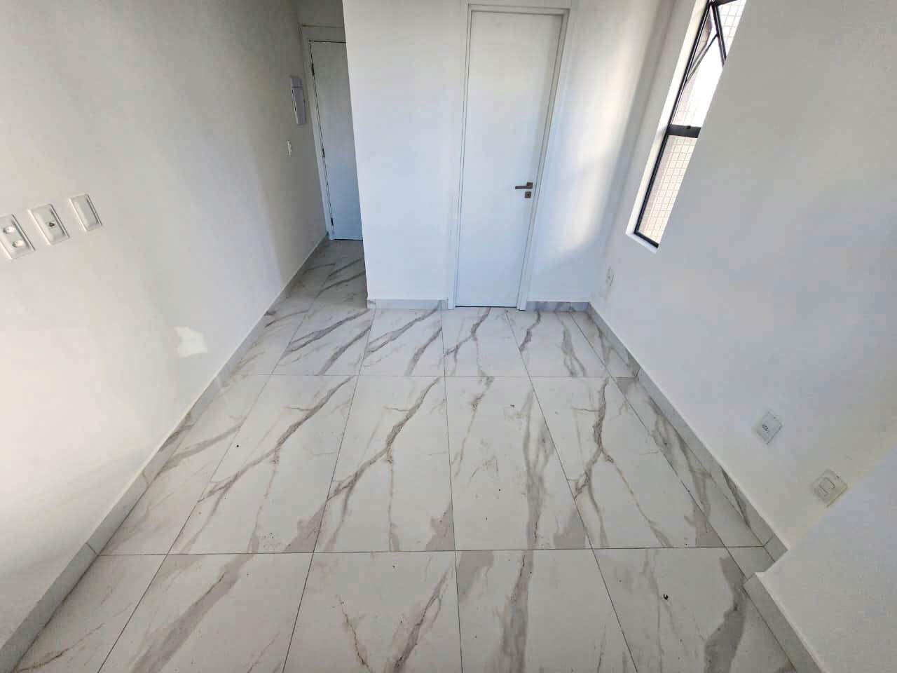 Apartamento à venda no Tambaú: 