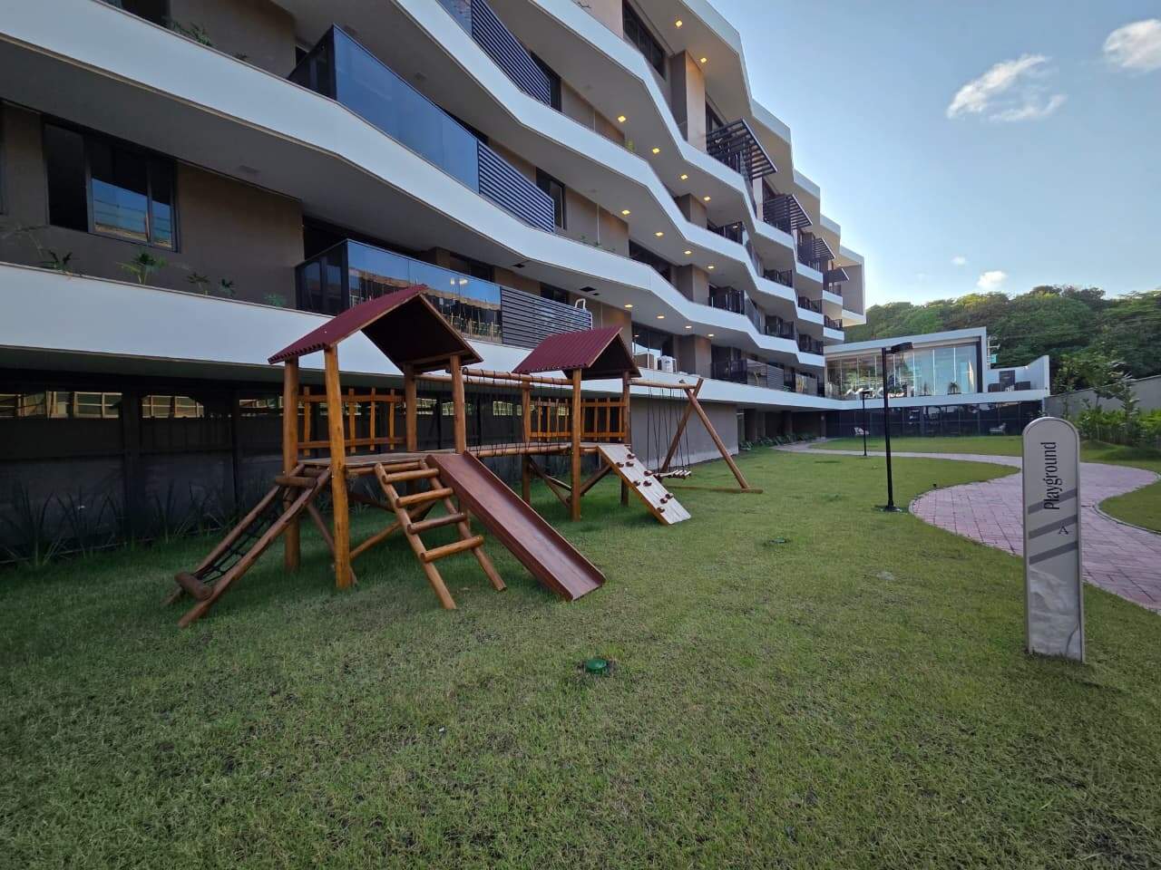 Apartamento à venda no Ponta do Seixas: 