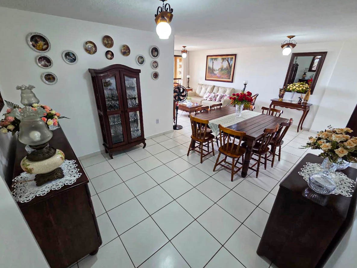 Apartamento à venda no Cabo Branco: 