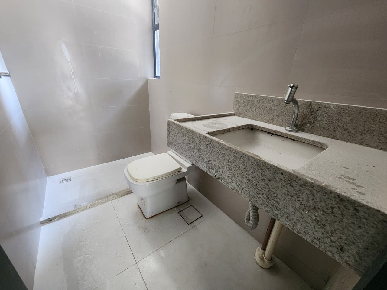 Apartamento Garden à venda no Intermares: 