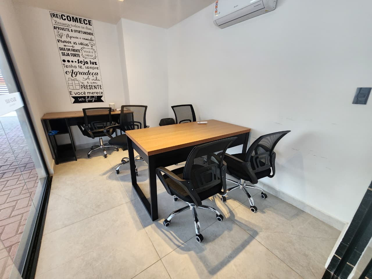 Flat à venda no Intermares: 