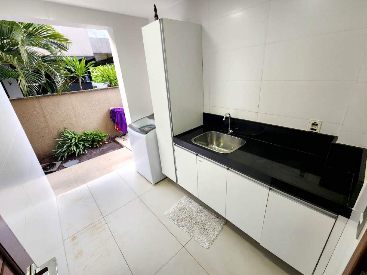 Casa em Condominio à venda no Intermares: 