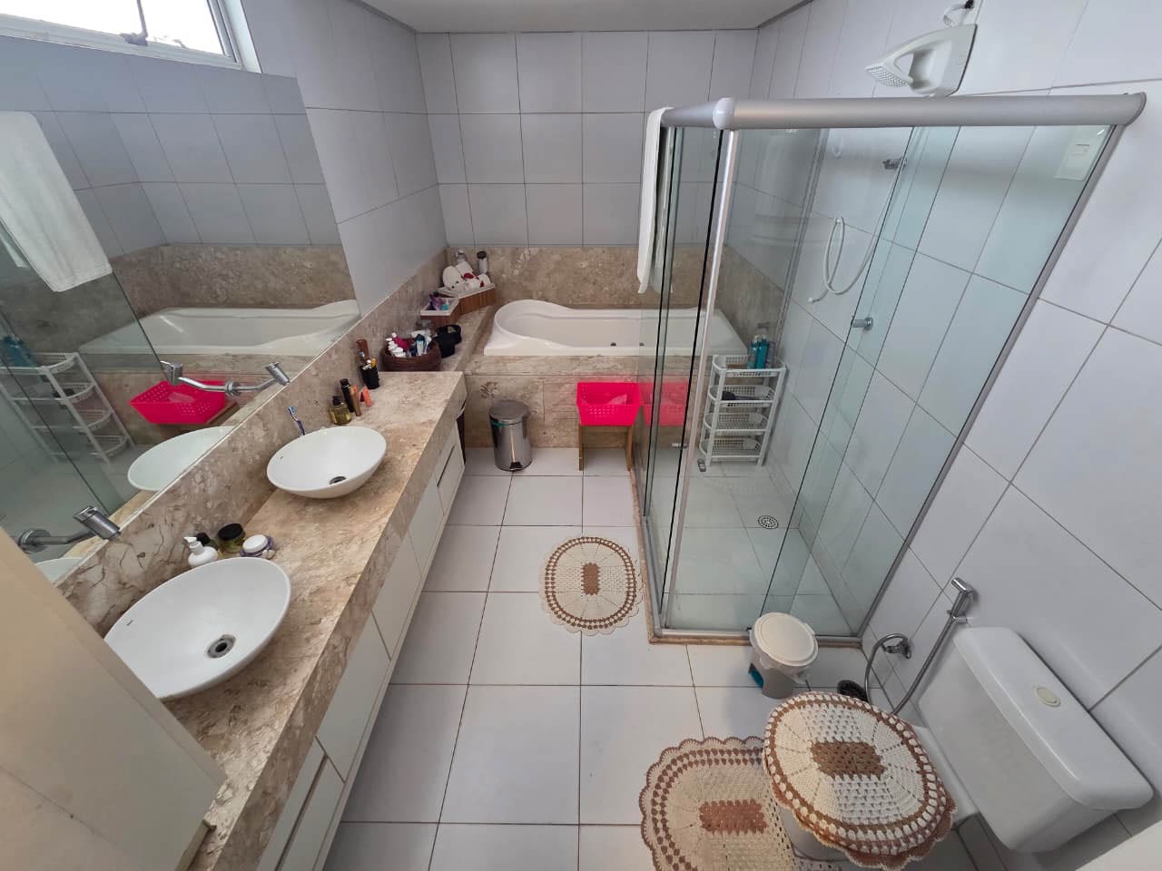 Casa em Condominio à venda no Intermares: 