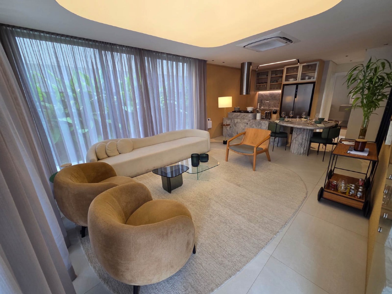 Casa em Condominio à venda no Intermares: 