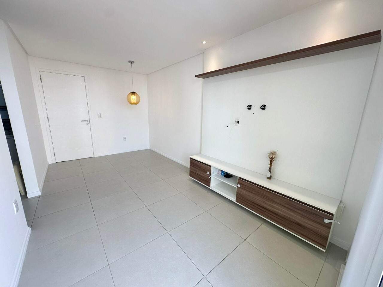 Apartamento para aluguel no Intermares: 