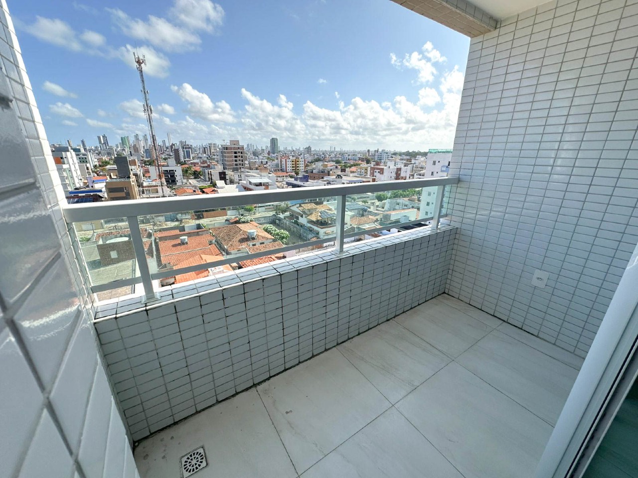 Apartamento para aluguel no Bessa: 
