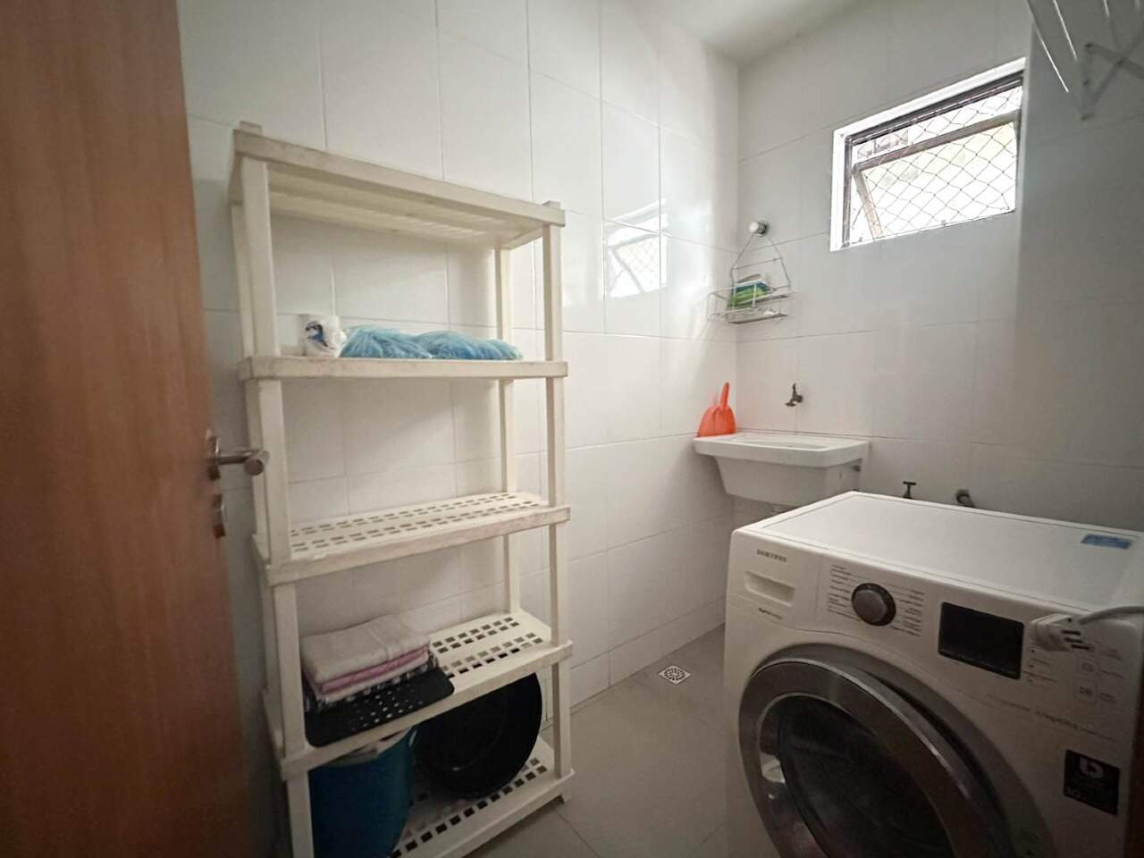 Apartamento para aluguel no Intermares: 