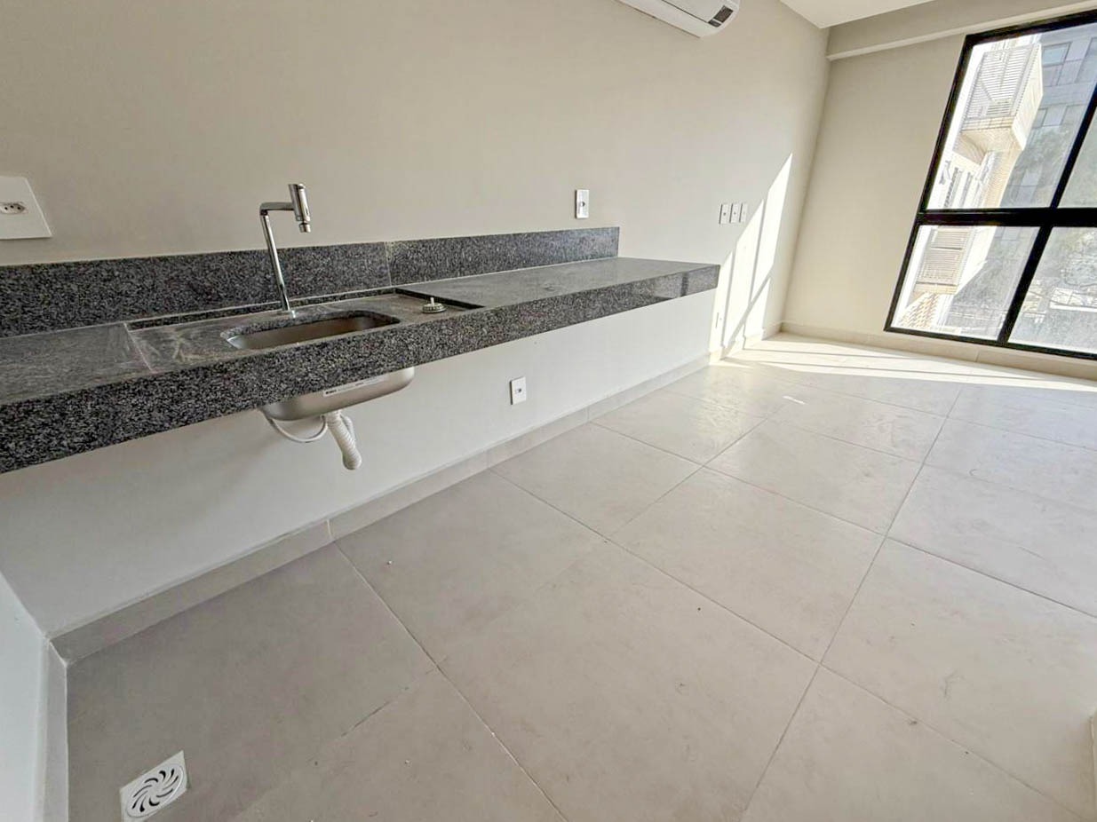 Flat à venda no Intermares: 