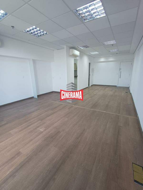 Sala para aluguel no Cerâmica: 
