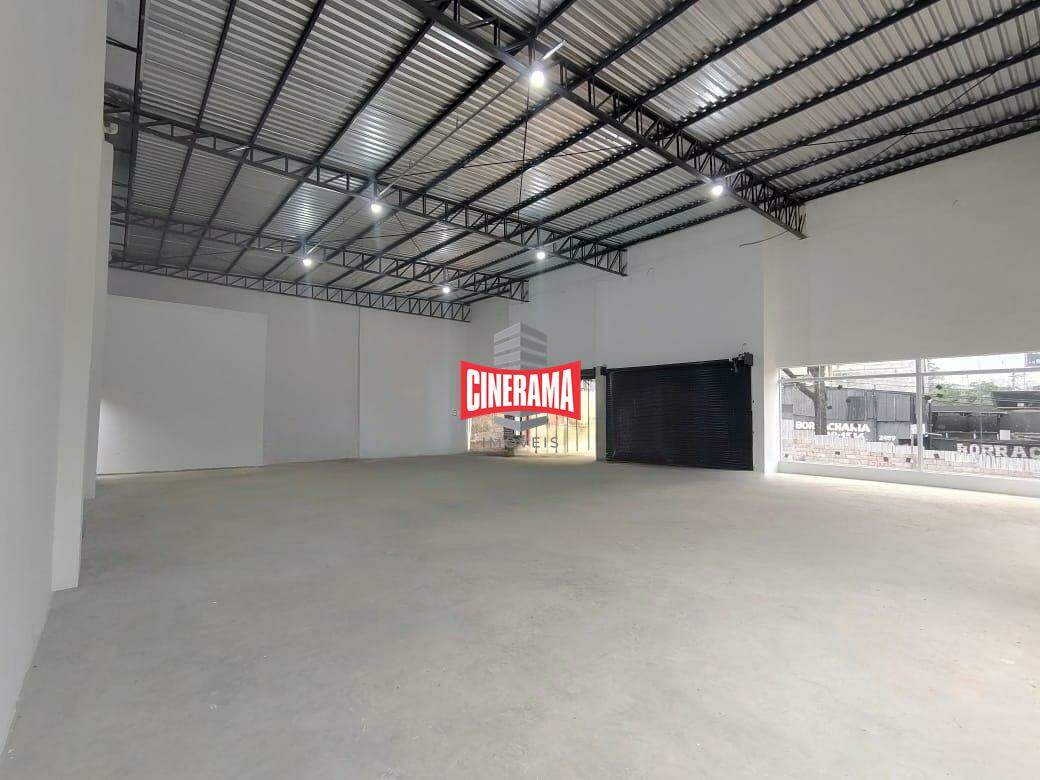 Salão para aluguel no Vila Scarpelli: 