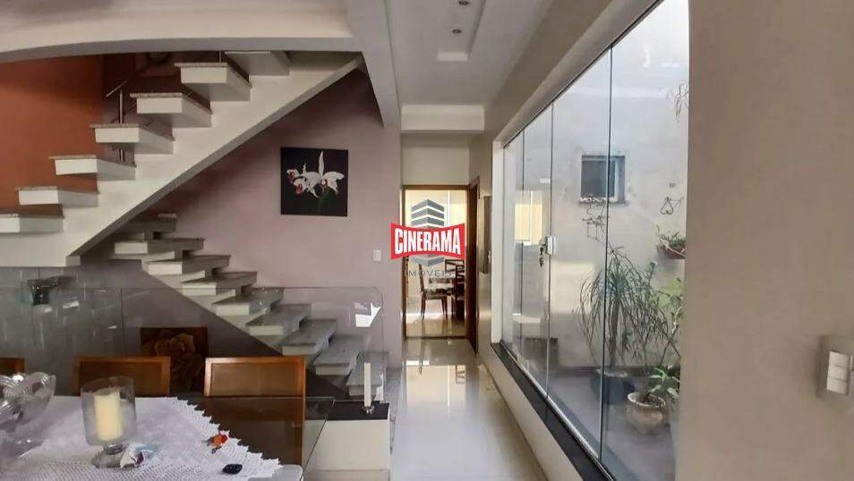 Sobrado à venda no Cerâmica: 
