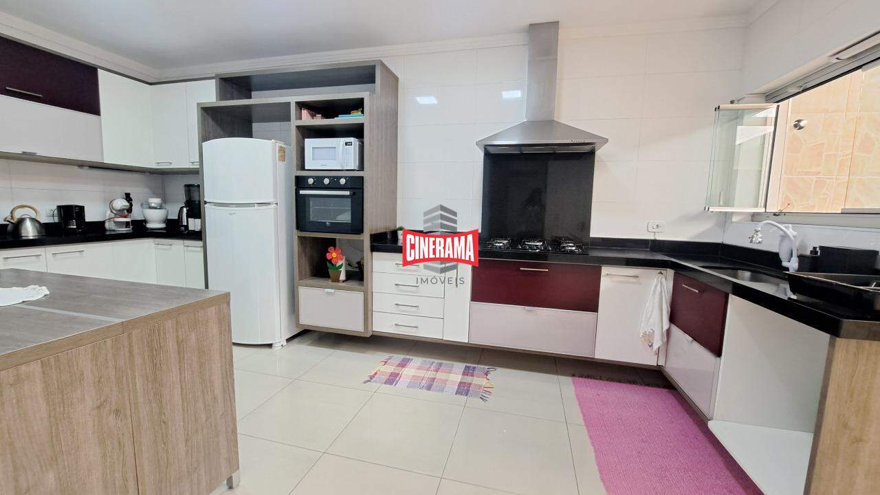 Sobrado à venda em Vila Scarpelli, Santo André - Cinerama Imóveis: 
