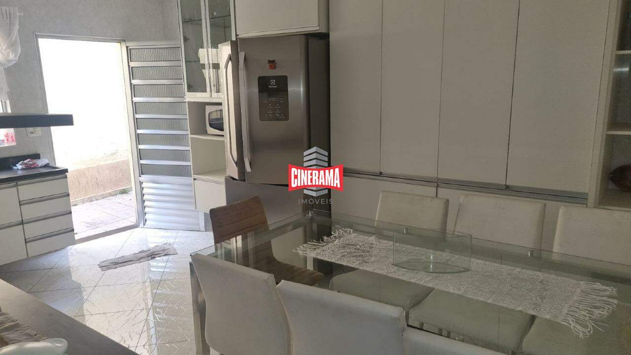 Sobrado para aluguel no Jardim Stella: 