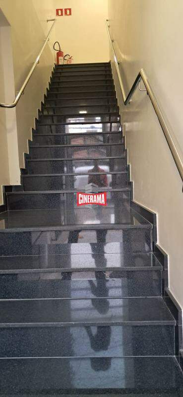 Sala para aluguel no Centro: 