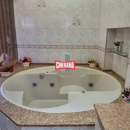 Sobrado à venda no Santa Maria: 