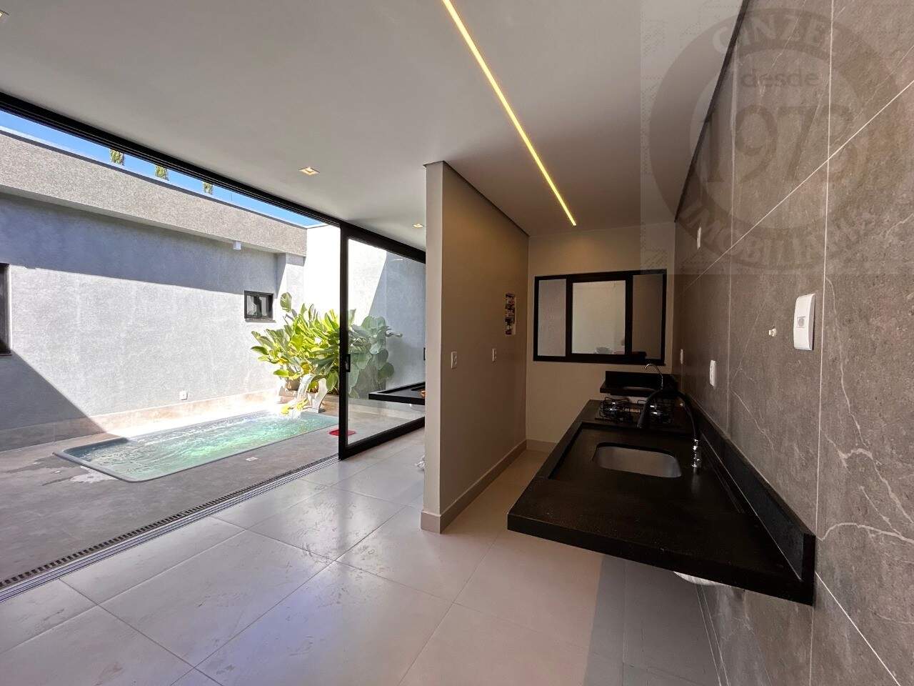 Casa à venda no SETOR HABITACIONAL SAMAMBAIA (VICENTE PIRES): Foto 07