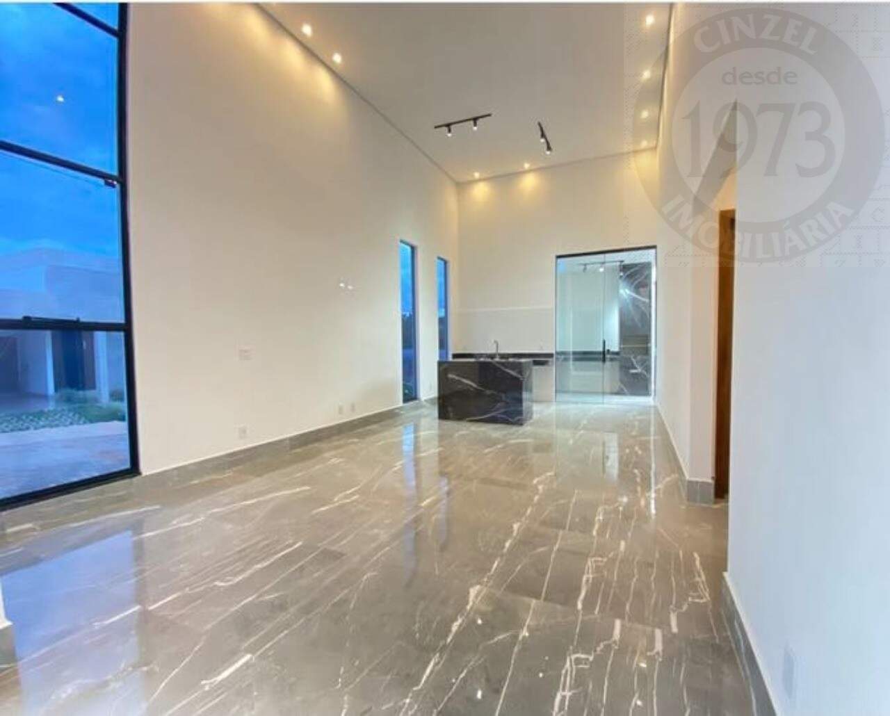 Casa à venda no SETOR HABITACIONAL ARNIQUEIRA (ÁGUAS CLARAS): Foto 04