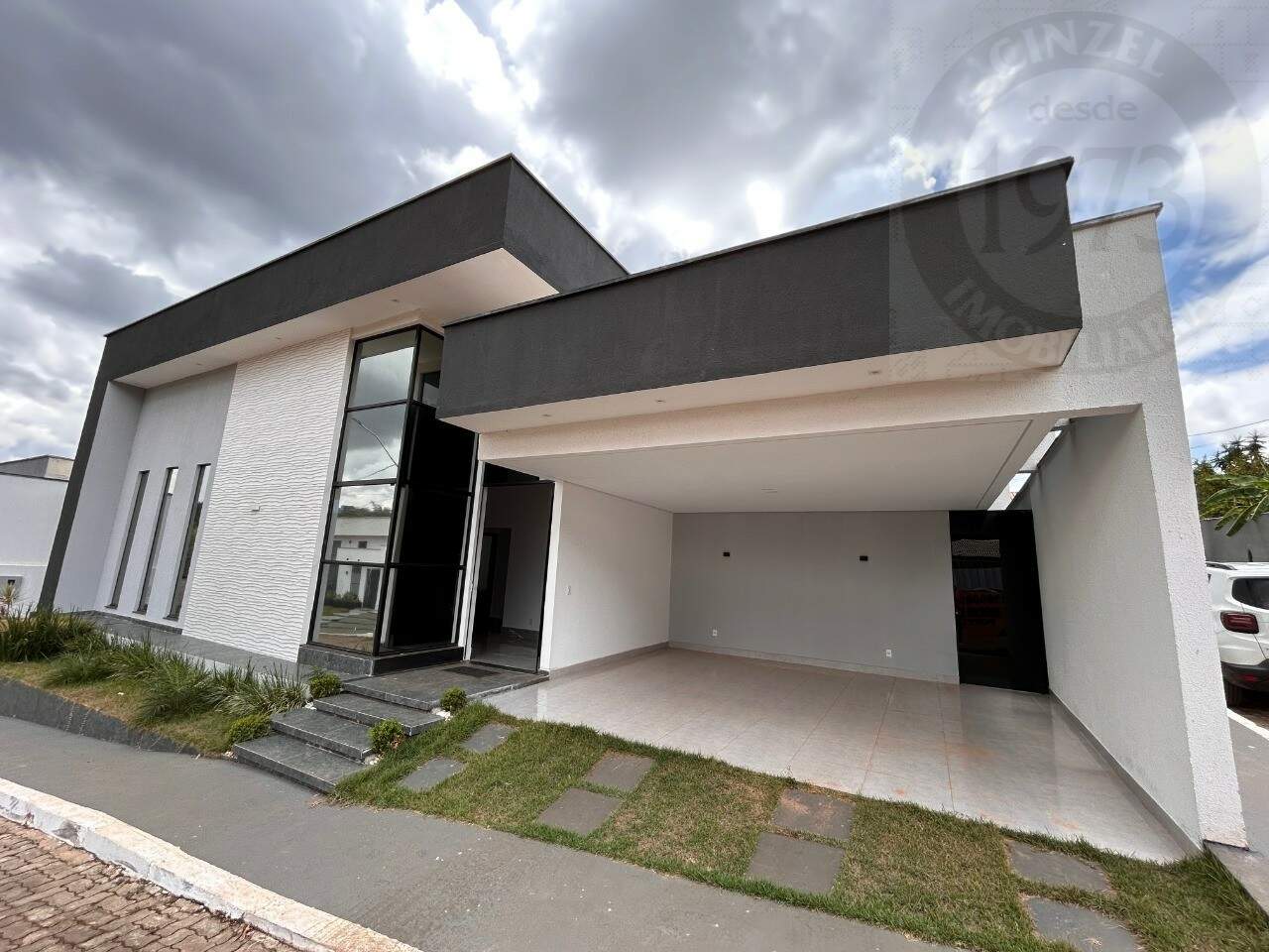 Casa à venda no SETOR HABITACIONAL ARNIQUEIRA (ÁGUAS CLARAS): Foto 02