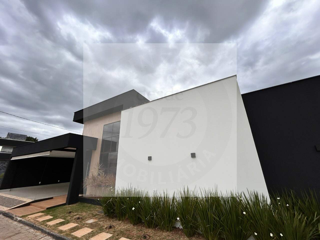 Casa à venda no SETOR HABITACIONAL ARNIQUEIRA (ÁGUAS CLARAS): Foto 01