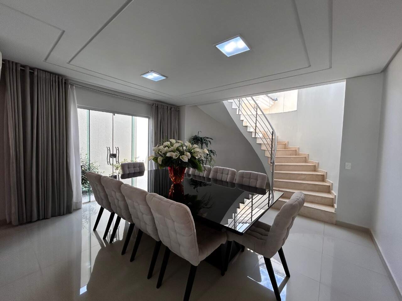 Casa à venda no SETOR HABITACIONAL SAMAMBAIA (VICENTE PIRES): Foto 04