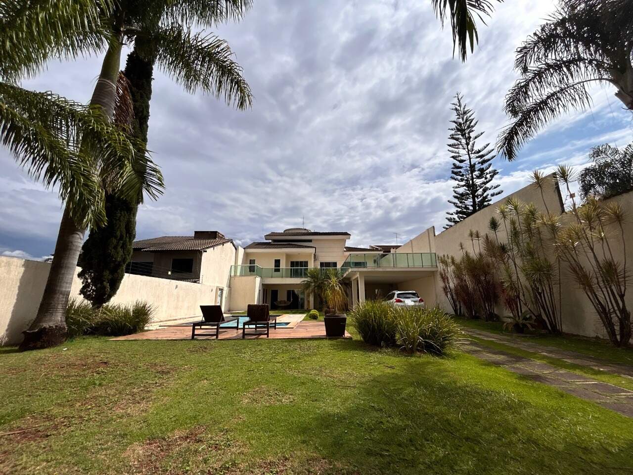 Casa à venda no SETOR HABITACIONAL SAMAMBAIA (VICENTE PIRES): Foto 01