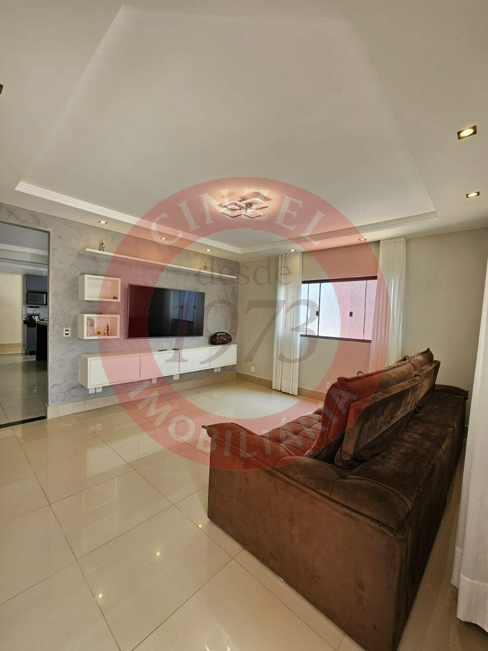 Casa à venda no SETOR HABITACIONAL ARNIQUEIRA (ÁGUAS CLARAS): Foto 04