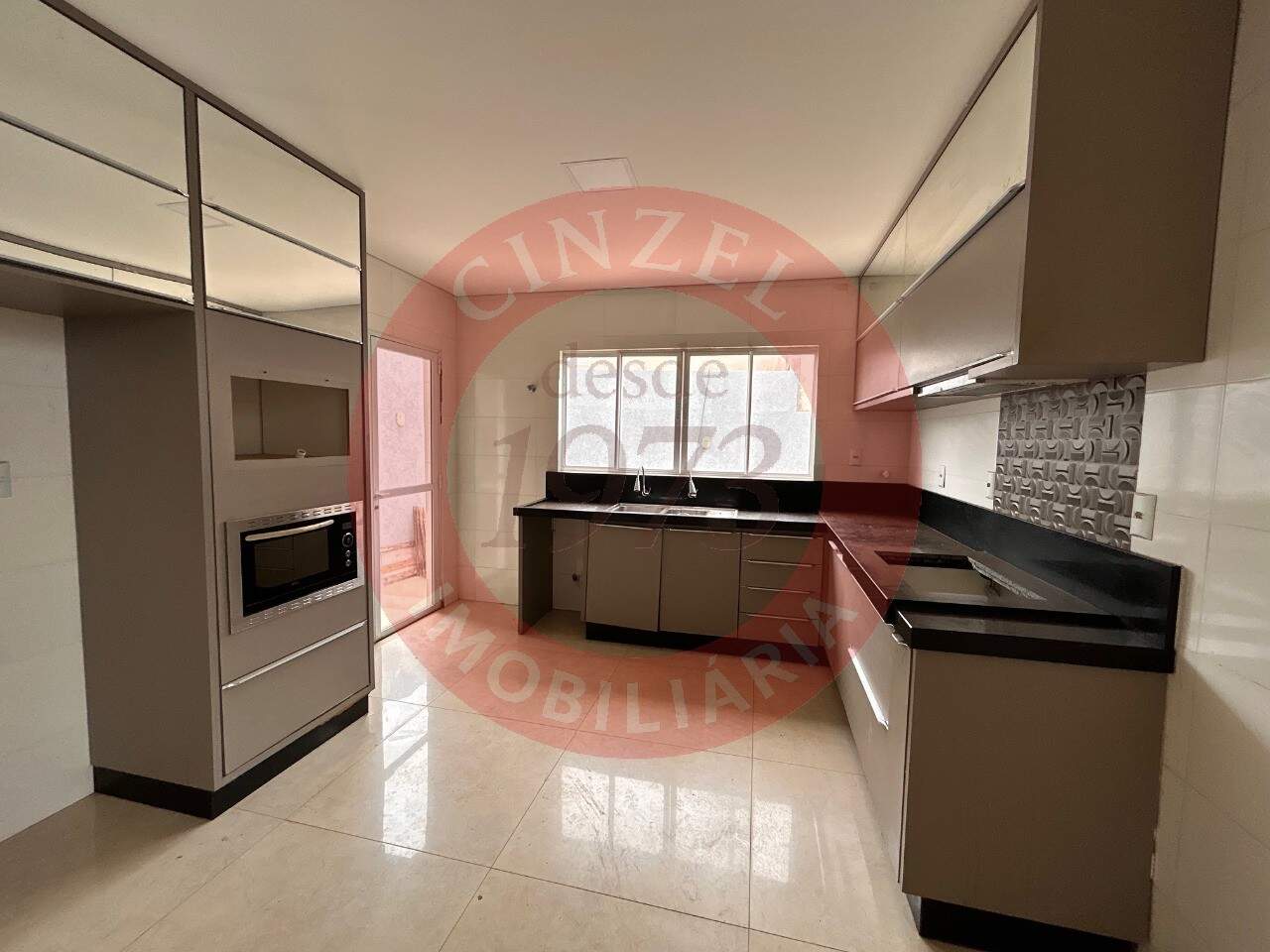 Casa à venda no SETOR HABITACIONAL SAMAMBAIA (VICENTE PIRES): Foto 03