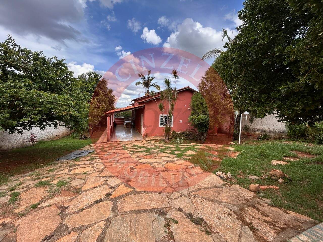 Casa à venda no SETOR HABITACIONAL SAMAMBAIA (VICENTE PIRES): Foto 01