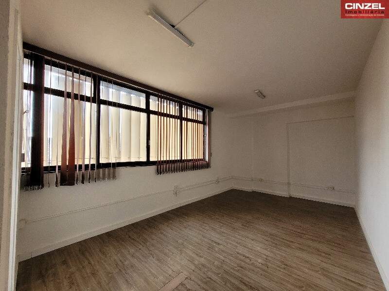 Sala para aluguel no TAGUATINGA CENTRO - C 12 AE E SALA 324 ED. CONJUNTO NACIONAL: Foto 03