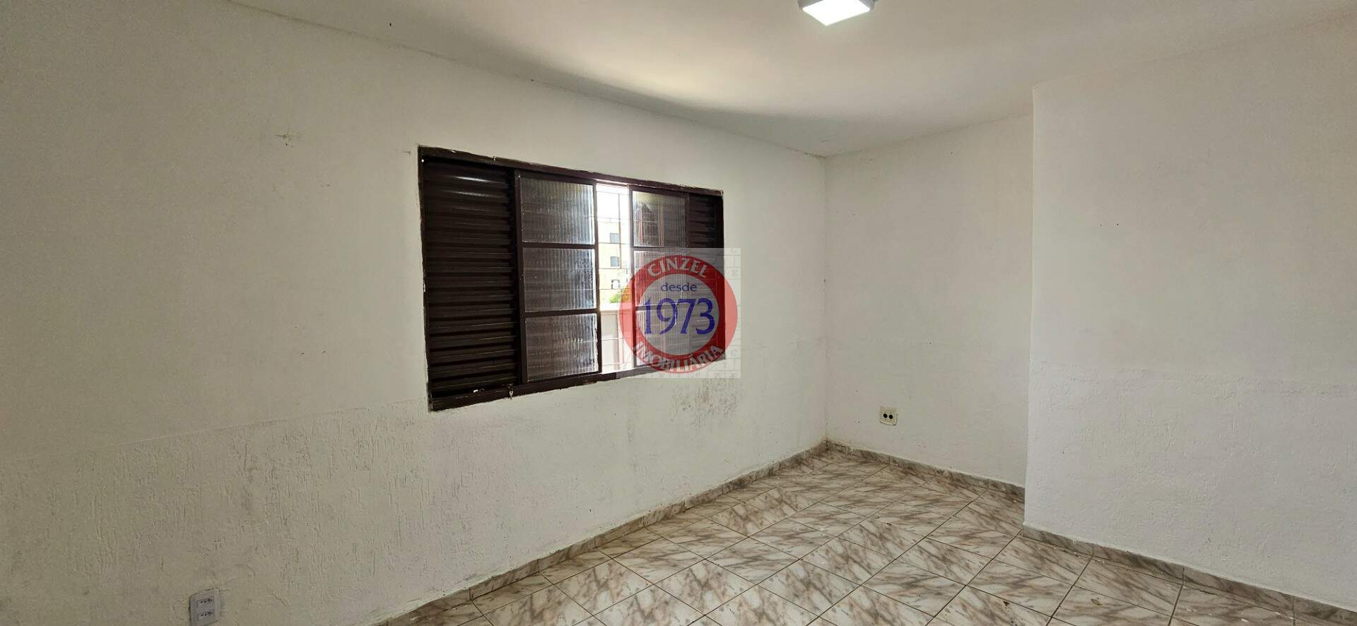 Kitnet para aluguel no TAGUATINGA NORTE - EQNL 21/23 BLOCO A KIT 112: Foto 01